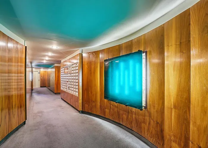Modern Champs Elysees Trocadero Apartment